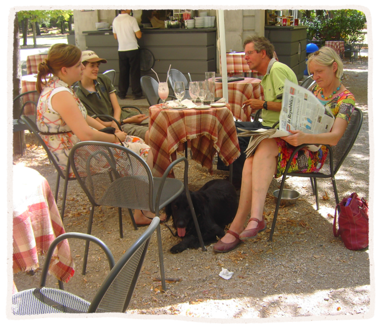 dolce far niente: with coffee and newspaper and no worries at all